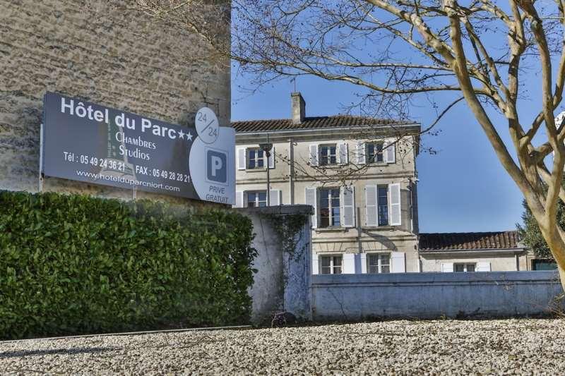 Brit Hotel Du Parc Niort Centre-Parking Gratuit Εξωτερικό φωτογραφία