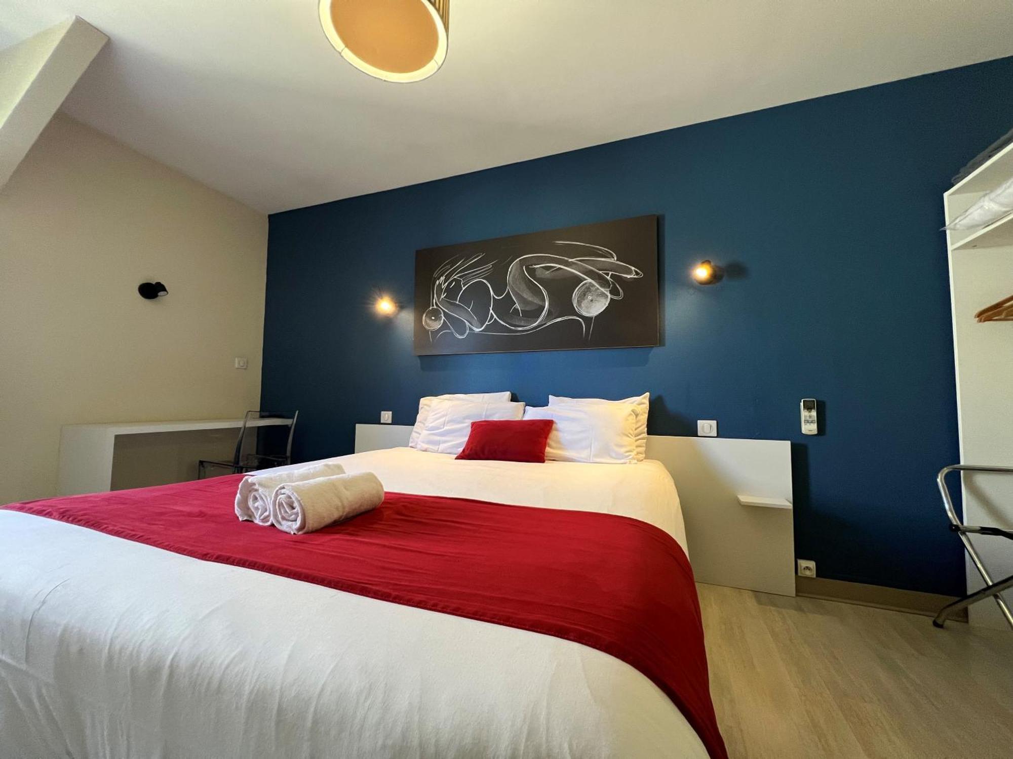 Brit Hotel Du Parc Niort Centre-Parking Gratuit Εξωτερικό φωτογραφία