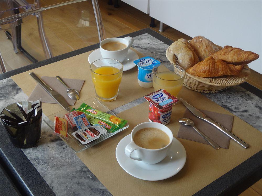Brit Hotel Du Parc Niort Centre-Parking Gratuit Εξωτερικό φωτογραφία