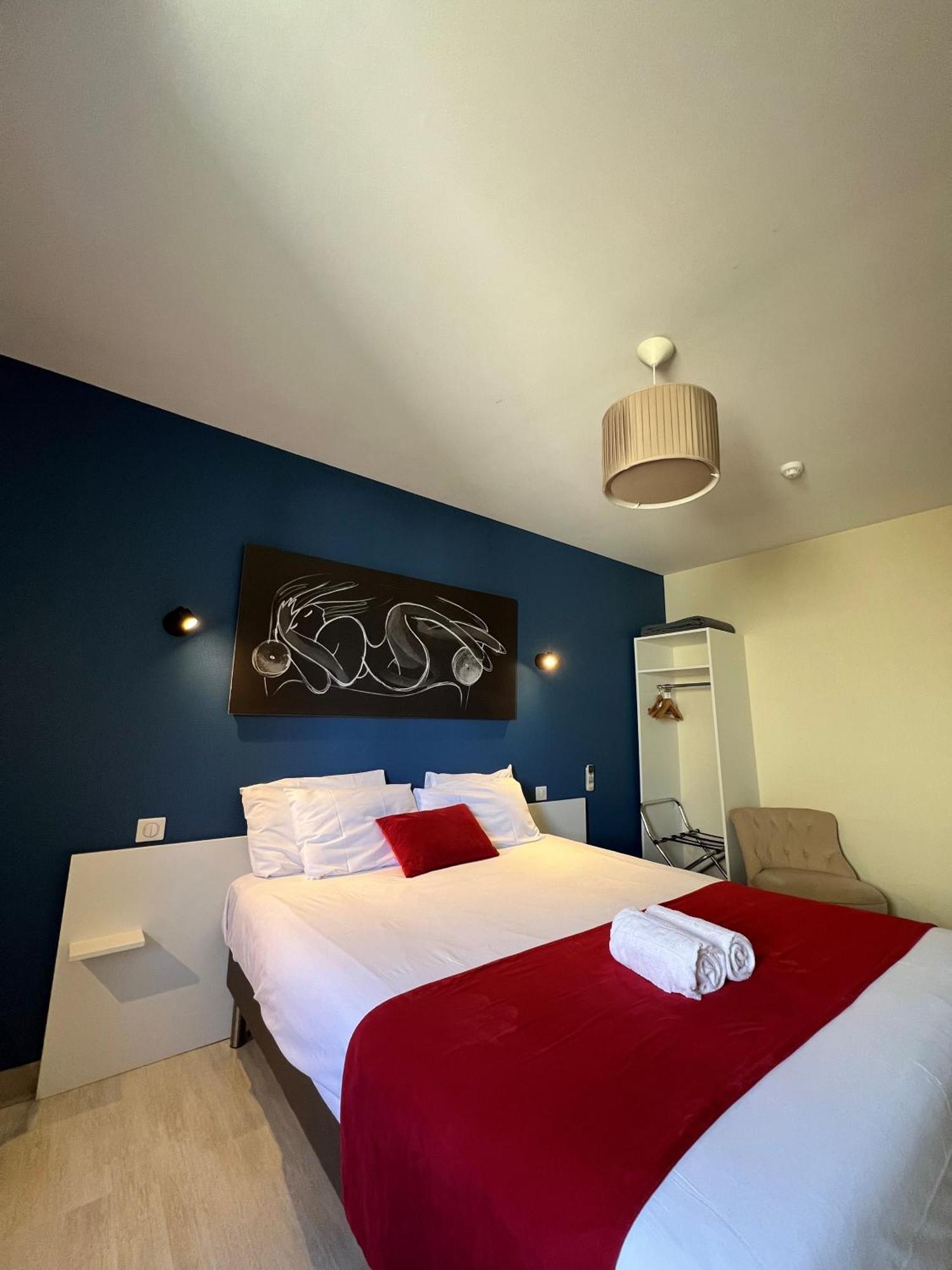 Brit Hotel Du Parc Niort Centre-Parking Gratuit Εξωτερικό φωτογραφία