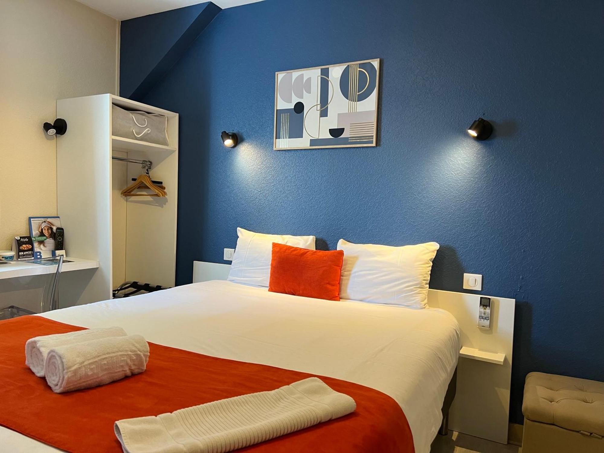 Brit Hotel Du Parc Niort Centre-Parking Gratuit Εξωτερικό φωτογραφία
