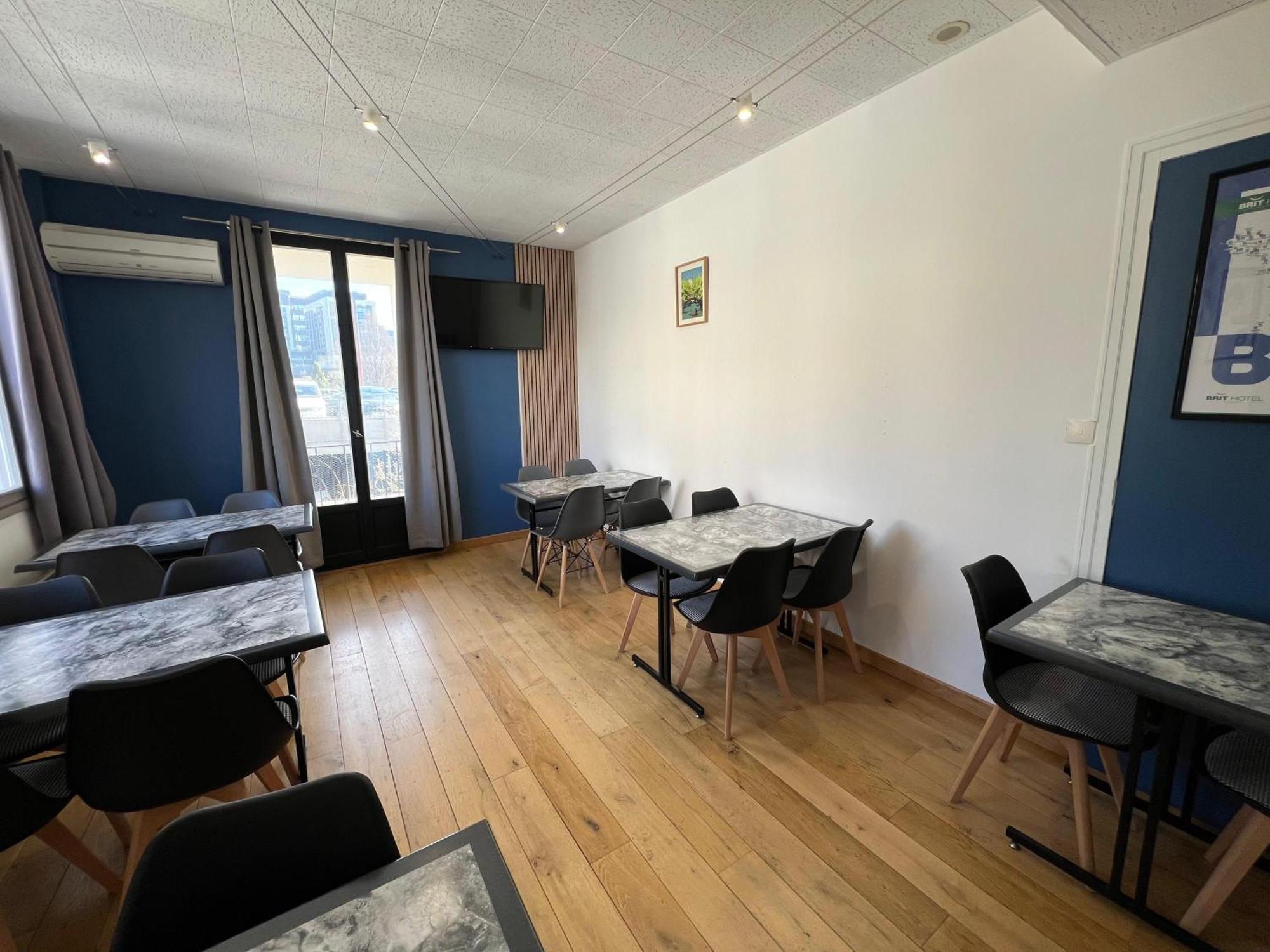 Brit Hotel Du Parc Niort Centre-Parking Gratuit Εξωτερικό φωτογραφία