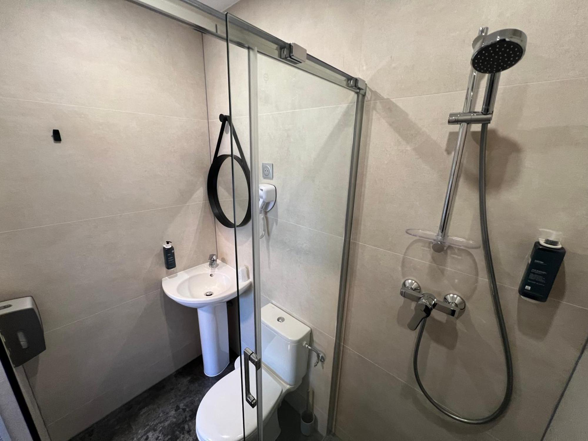 Brit Hotel Du Parc Niort Centre-Parking Gratuit Εξωτερικό φωτογραφία