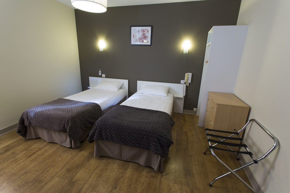 Brit Hotel Du Parc Niort Centre-Parking Gratuit Εξωτερικό φωτογραφία
